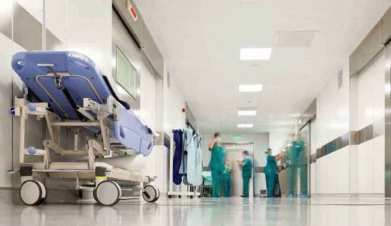 Pesë fëmijë të shtruar në spital, 50 raste të reja me kollën e keqe nga 1 deri më 7 mars