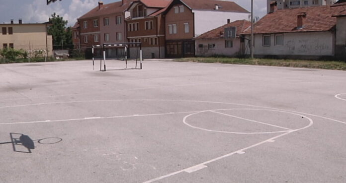 Shkollat fillore në Tetovës pa salla sportive
