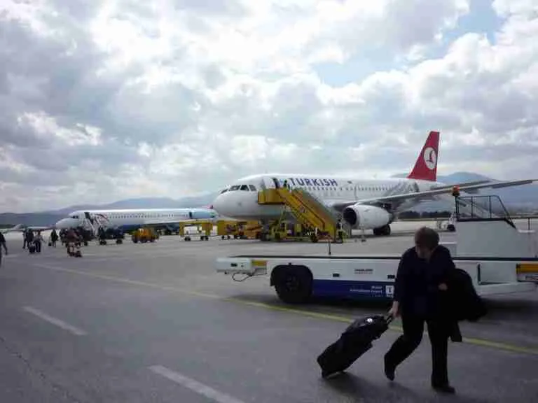 Anulohen fluturimet Vjenë-Shkup dhe anasjelltas, për shkak të grevës së “Austrian Airlines”
